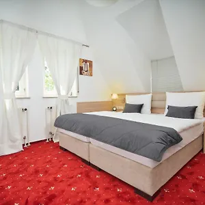 Hotel Business, Stoccarda